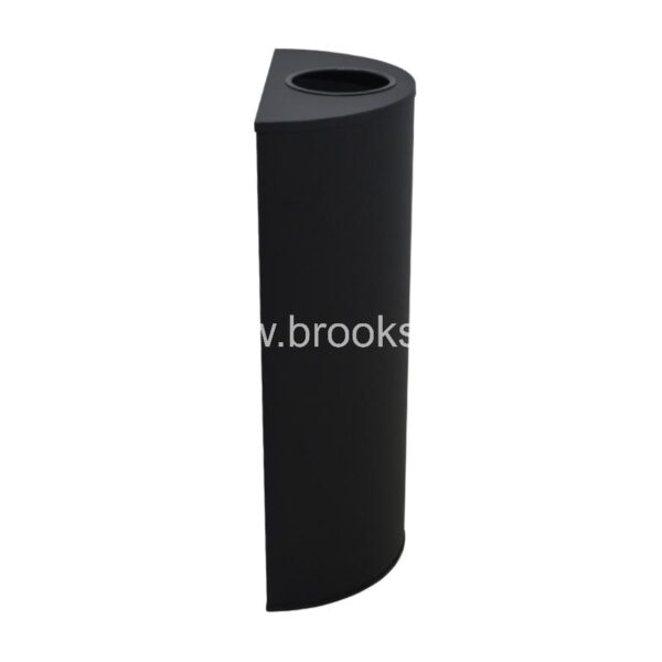 Brooks Fiazo GS Open Bin Black 37Ltr - Image 3